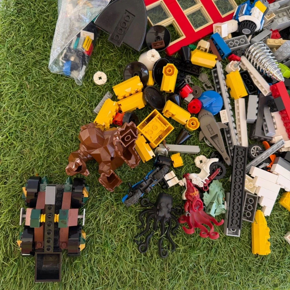 LEGO‎ Bulk Lot 14 lbs Mixed Atlantis Kingdoms Mega Bloks Halo Kre-O Transformers
